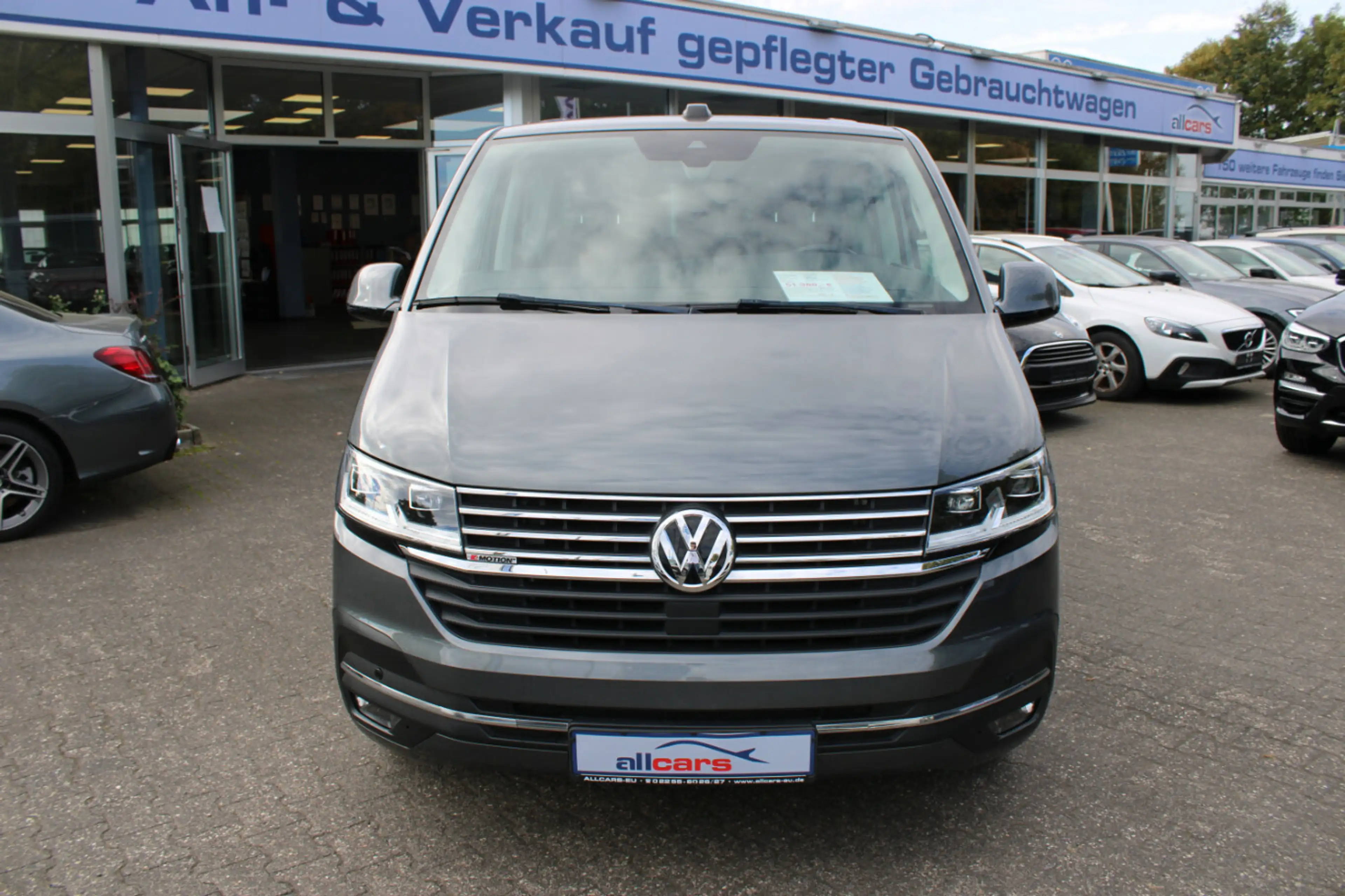 Volkswagen T6.1 Multivan DSG Kurz 4Motion Highline — photo 2