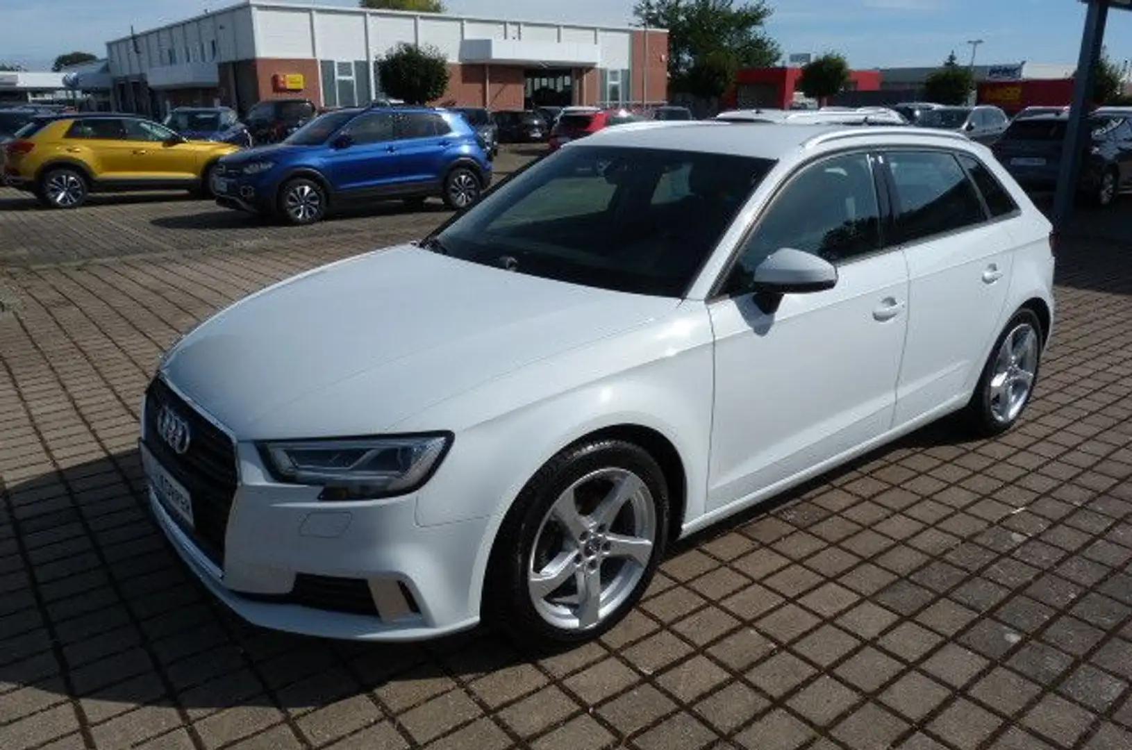 Audi A3 Sportback sport TFSI Weiß - 2