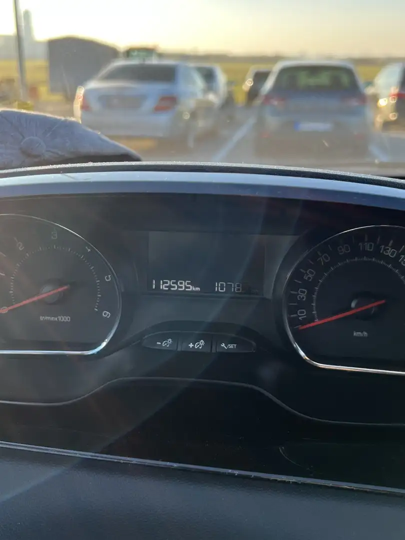 Peugeot 208 Style 1,4 HDI 68 - 2