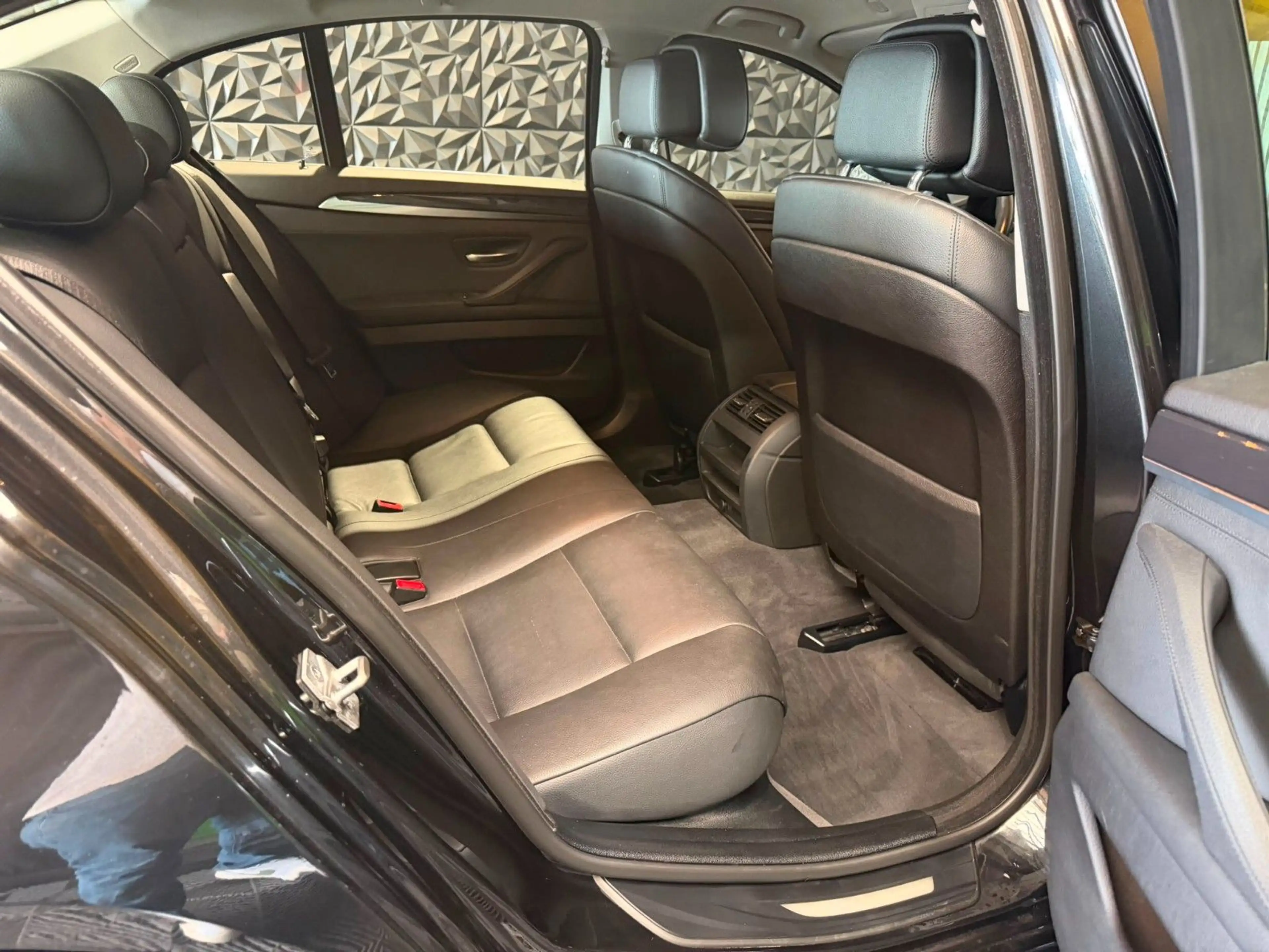 BMW 523 i Automatik Limousine Nur 70000KM — photo 14