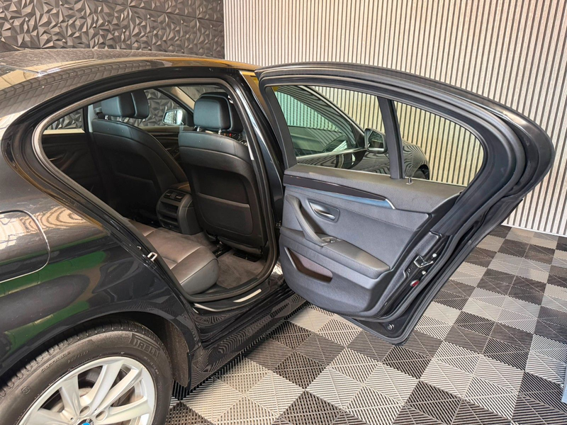BMW 523 i Automatik Limousine Nur 70000KM — photo 13