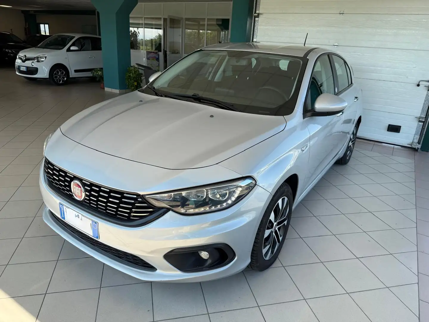 Fiat Tipo Tipo 5 porte II 2016 5p 1.3 mjt Business s Plateado - 1
