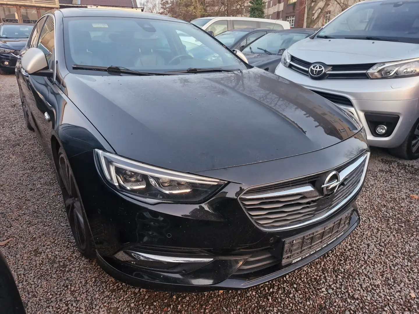 Opel Insignia Exclusive Noir - 2