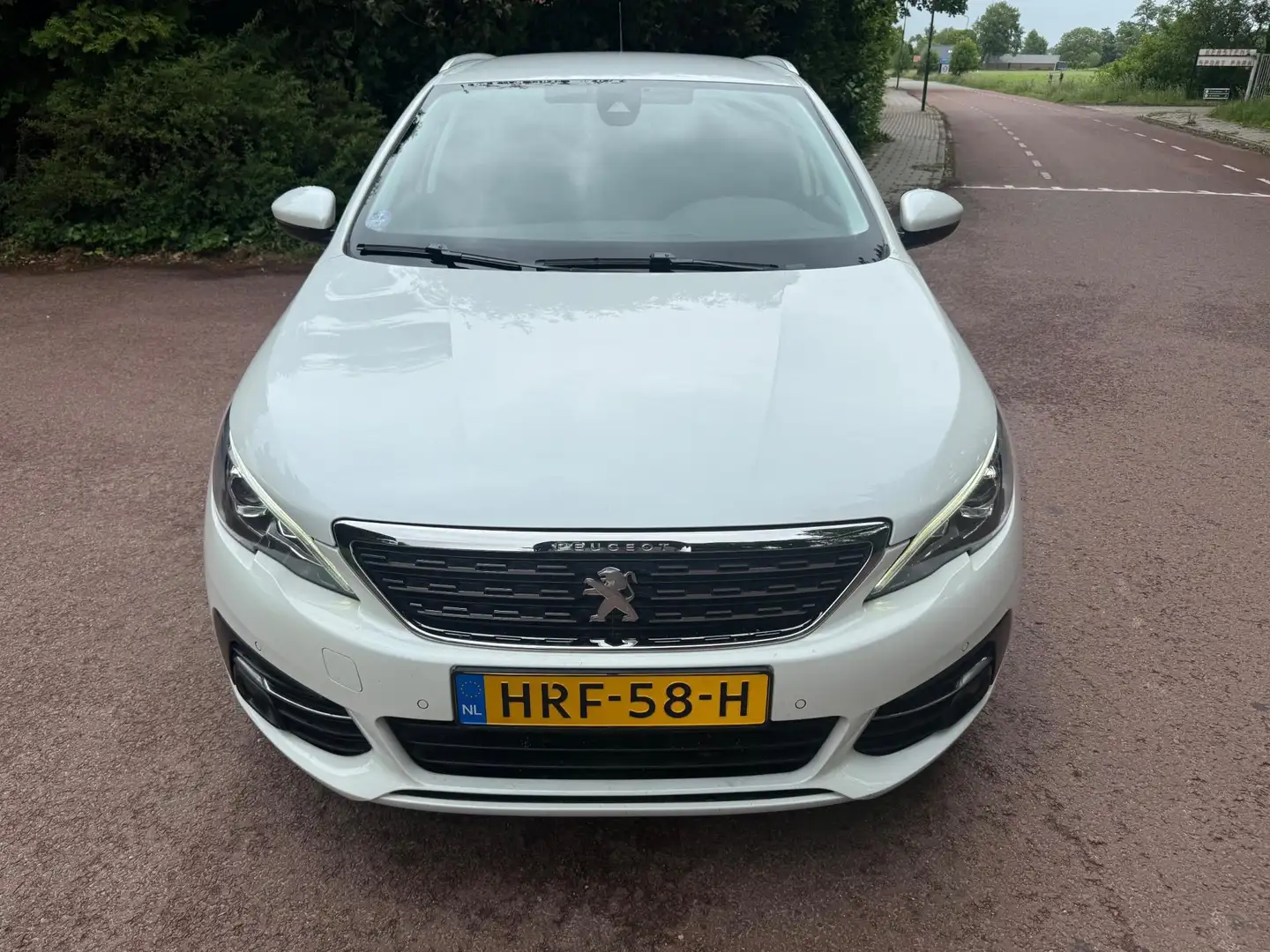 Peugeot 308 1.2 PureTech Allure / Navi / Camera / PDC / led / Blanc - 2