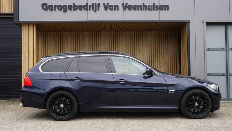 BMW 330 3-serie Touring Xdrive 272pk Clima Pano Leder Elek — photo 3