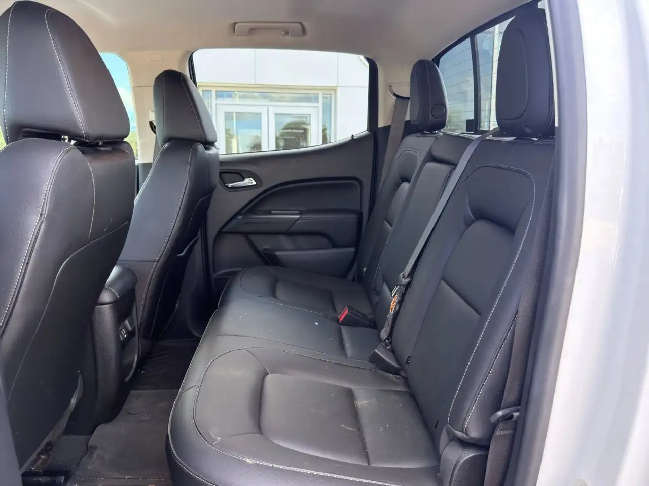 GMC Canyon photo GMC Canyon