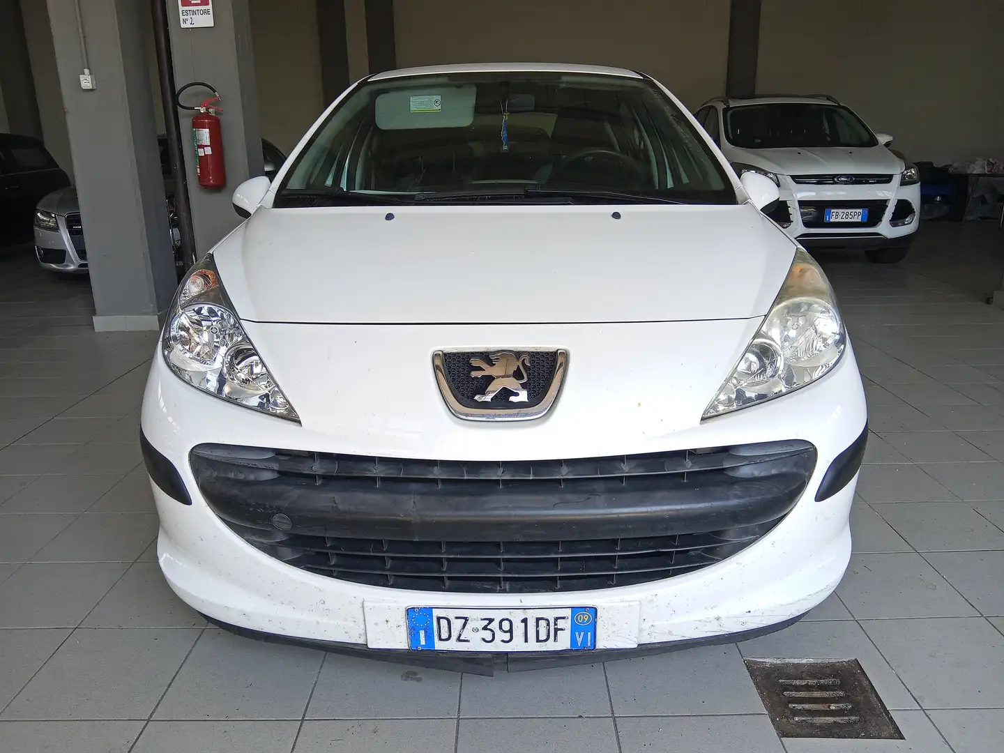 Peugeot 207 207 5p 1.4 8v X-Line impianto GPL Bianco - 2