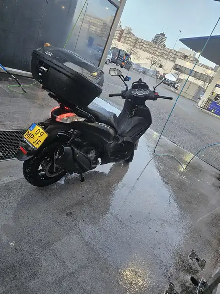 Piaggio Beverly - foto 3
