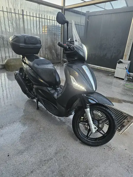 Piaggio Beverly - foto 2