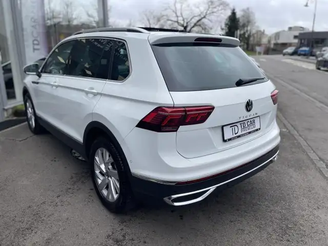 Volkswagen Tiguan view 15