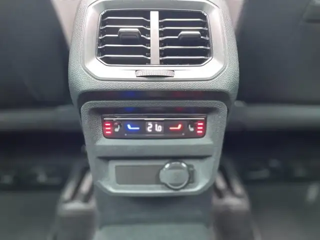 Volkswagen Tiguan view 14