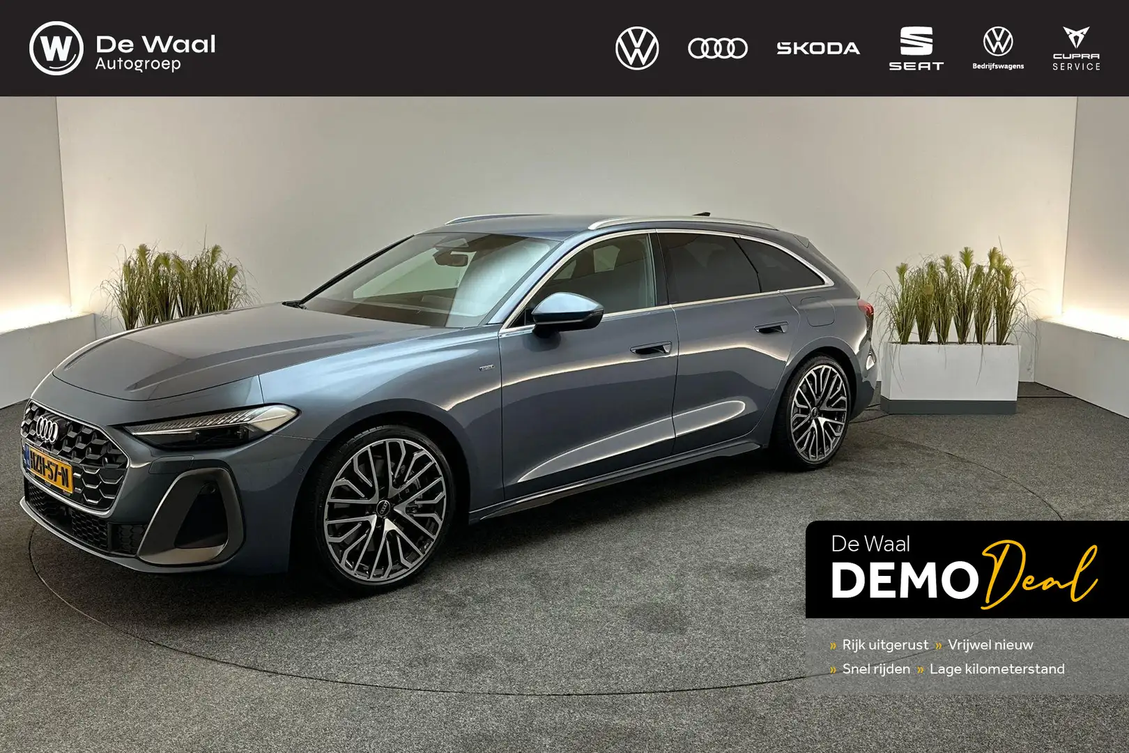 Audi A5 Avant 2.0 299pk S tronic e-hybrid quattro S editio Blauw - 1