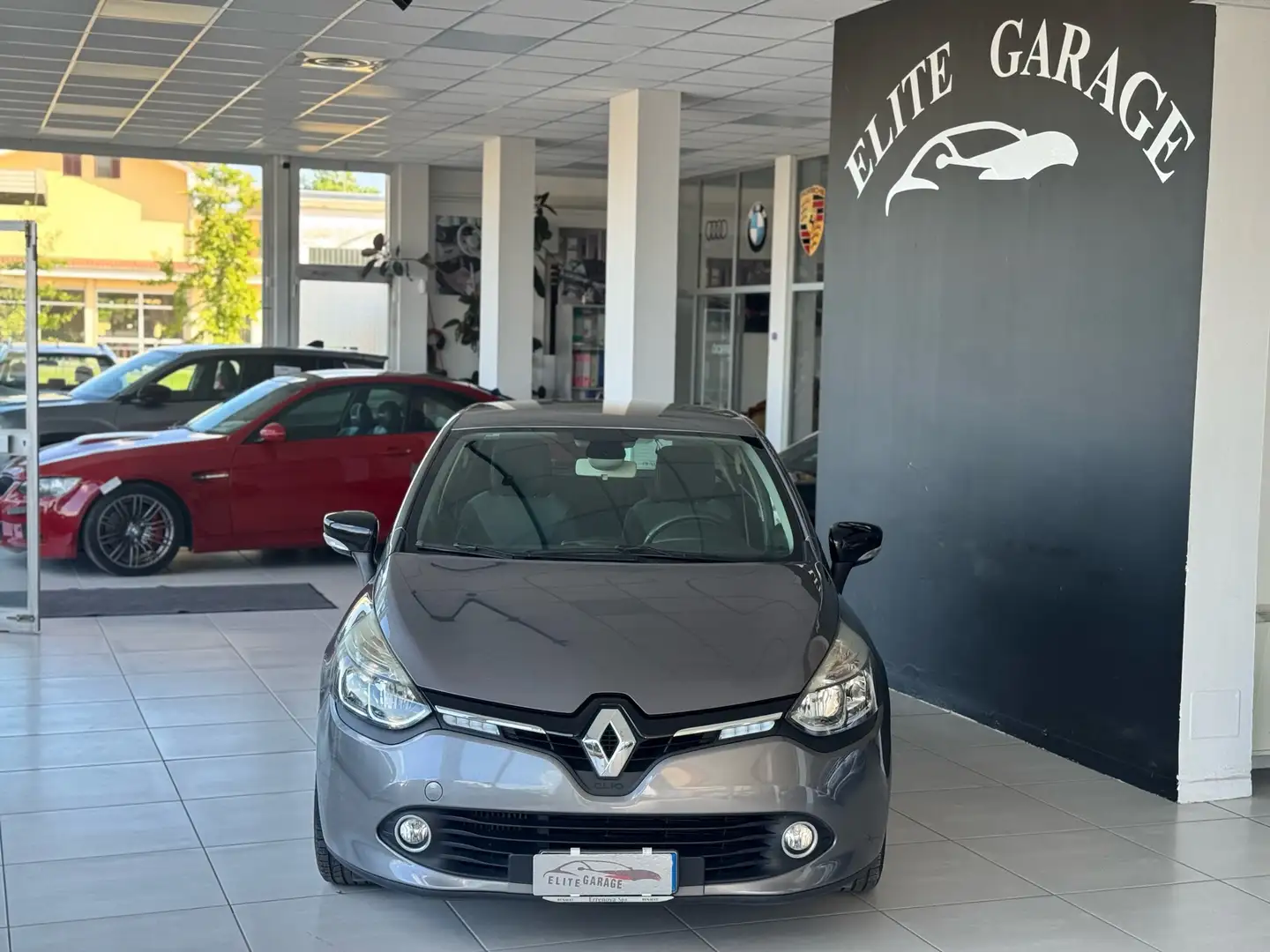 Renault Clio 5p 0.9 tce Energy s&s 90cv Gris - 2