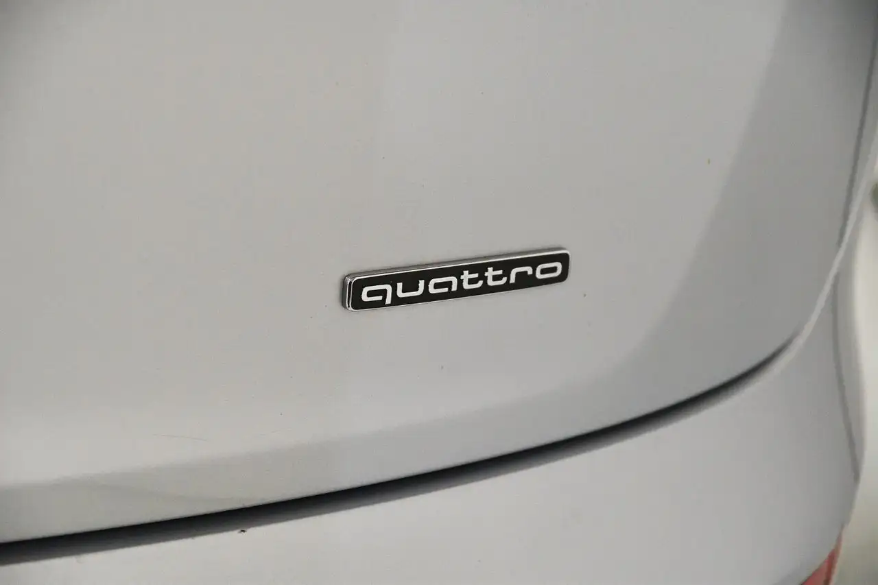 Audi Q5 снимка Audi Q5