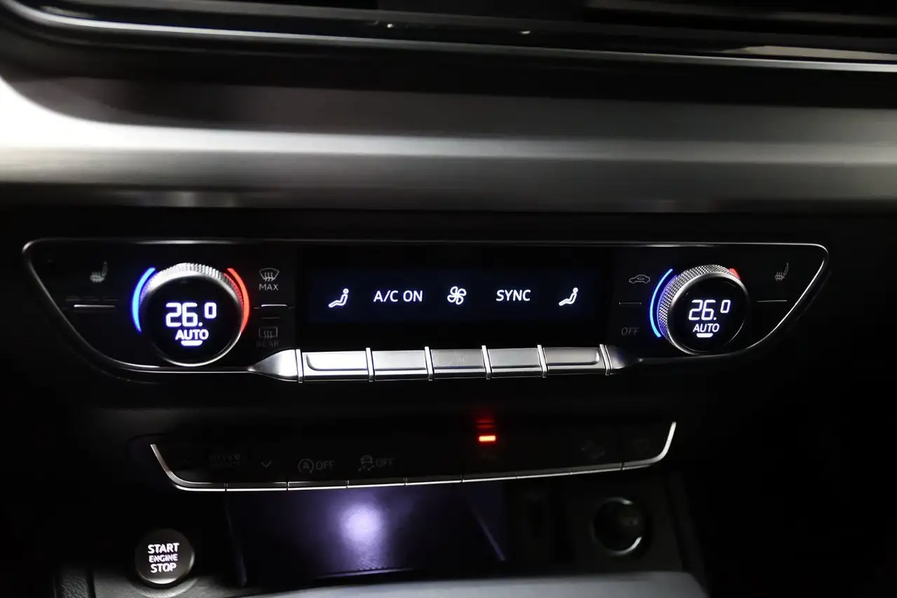 Audi Q5 снимка Audi Q5
