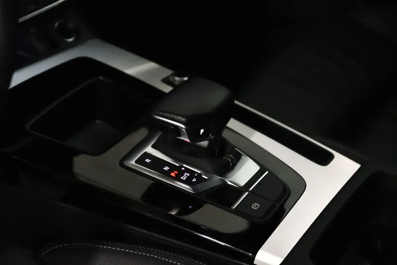 Audi Q5 снимка Audi Q5