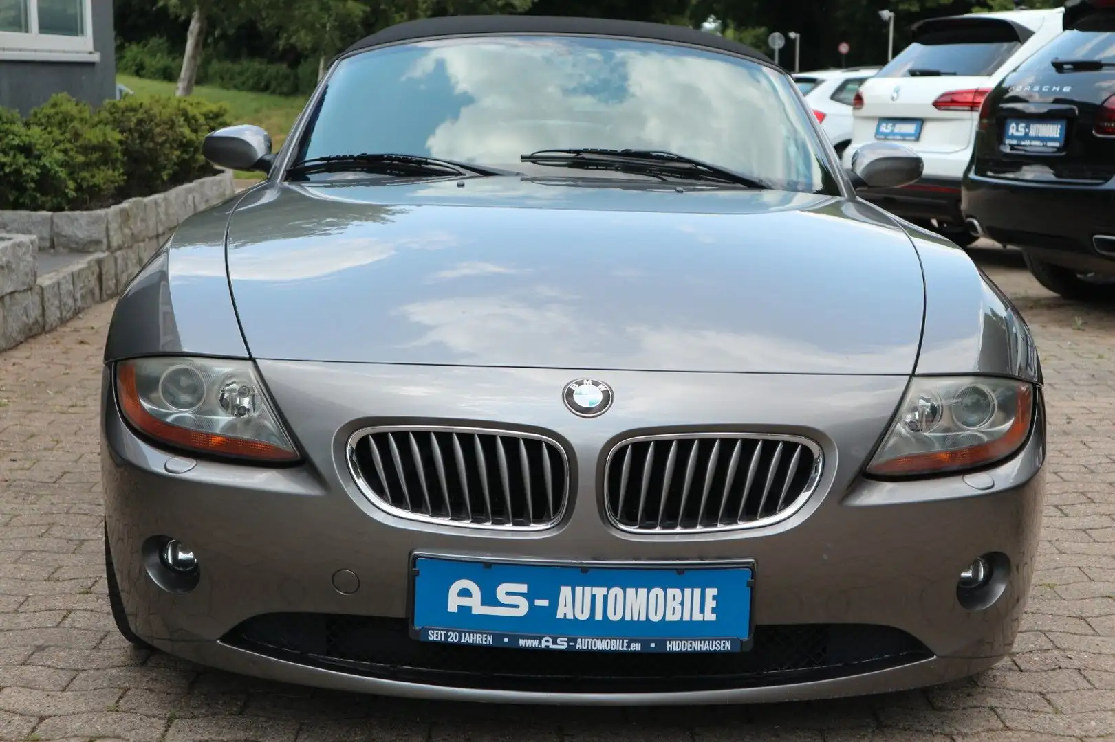 BMW Z4 Roadster 3.0i *STEPTRONIC/LEDER/XENON/KLIMA* Grau - 2