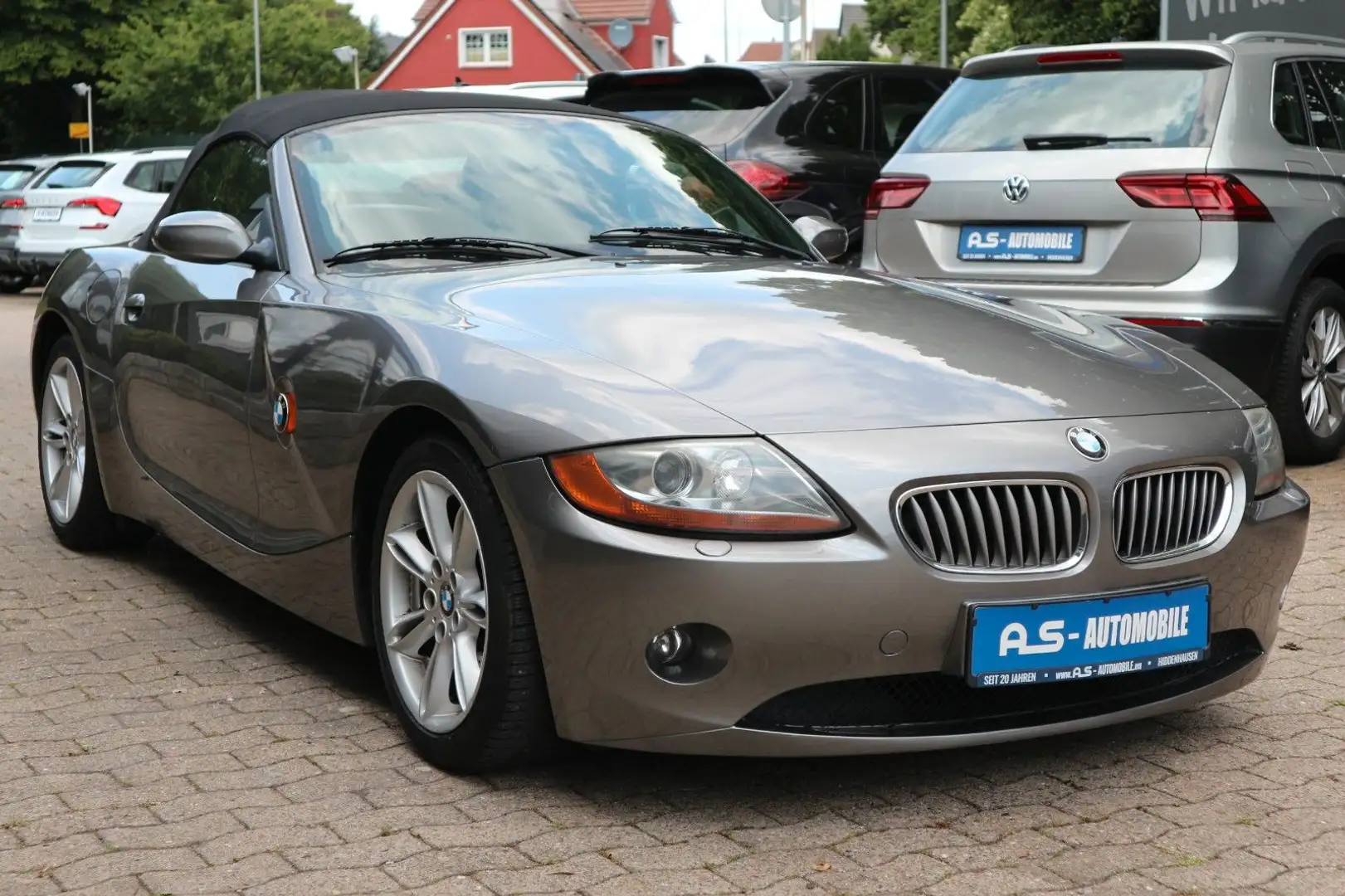 BMW Z4 Roadster 3.0i *STEPTRONIC/LEDER/XENON/KLIMA* Grau - 1