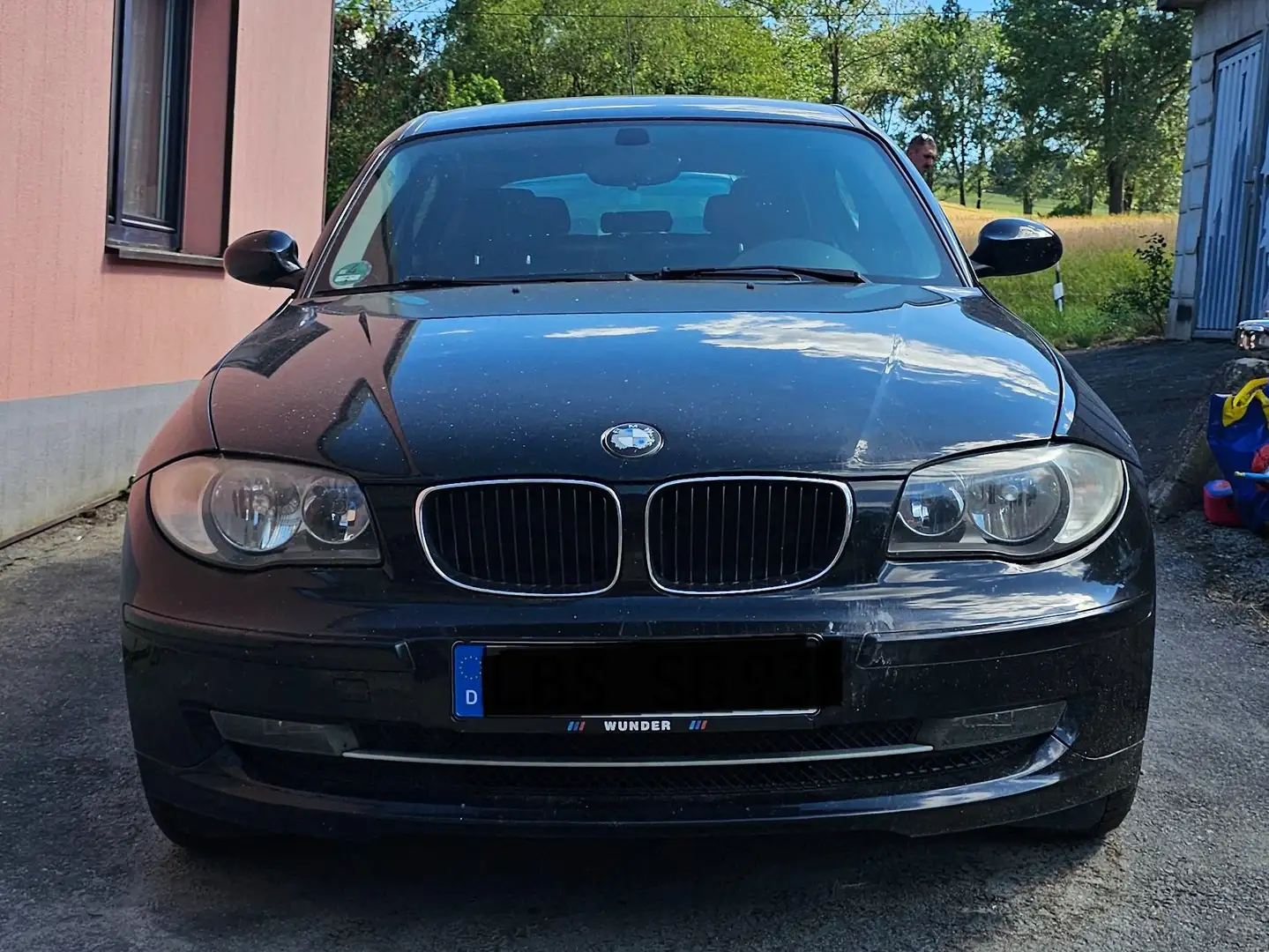 BMW 116 1er (5-Türer) 116i Schwarz - 1