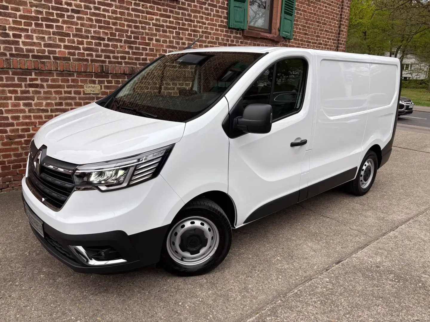 Renault Trafic Kasten Komfort AHK Kamera 110KW Neuzustnd Alb - 1
