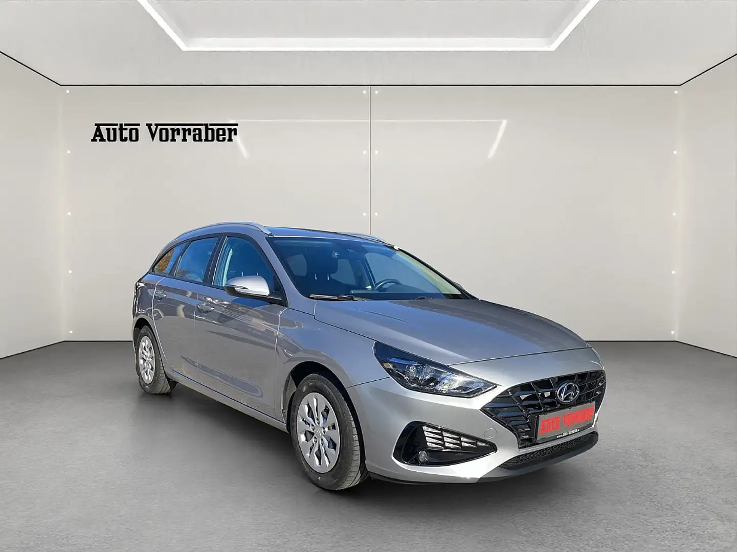 Hyundai i30 CW 1,6 CRDi i-Line Plus Grau - 2