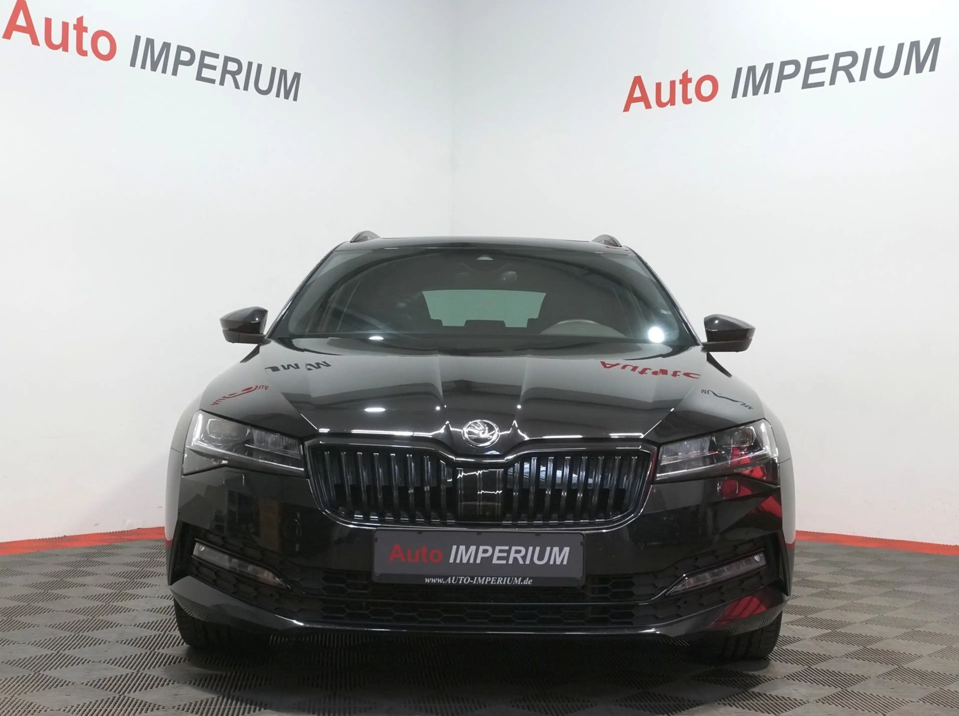 Skoda Superb Combi 2.0 TDI Sportline*PANO*AHK*MATRIX — photo 3