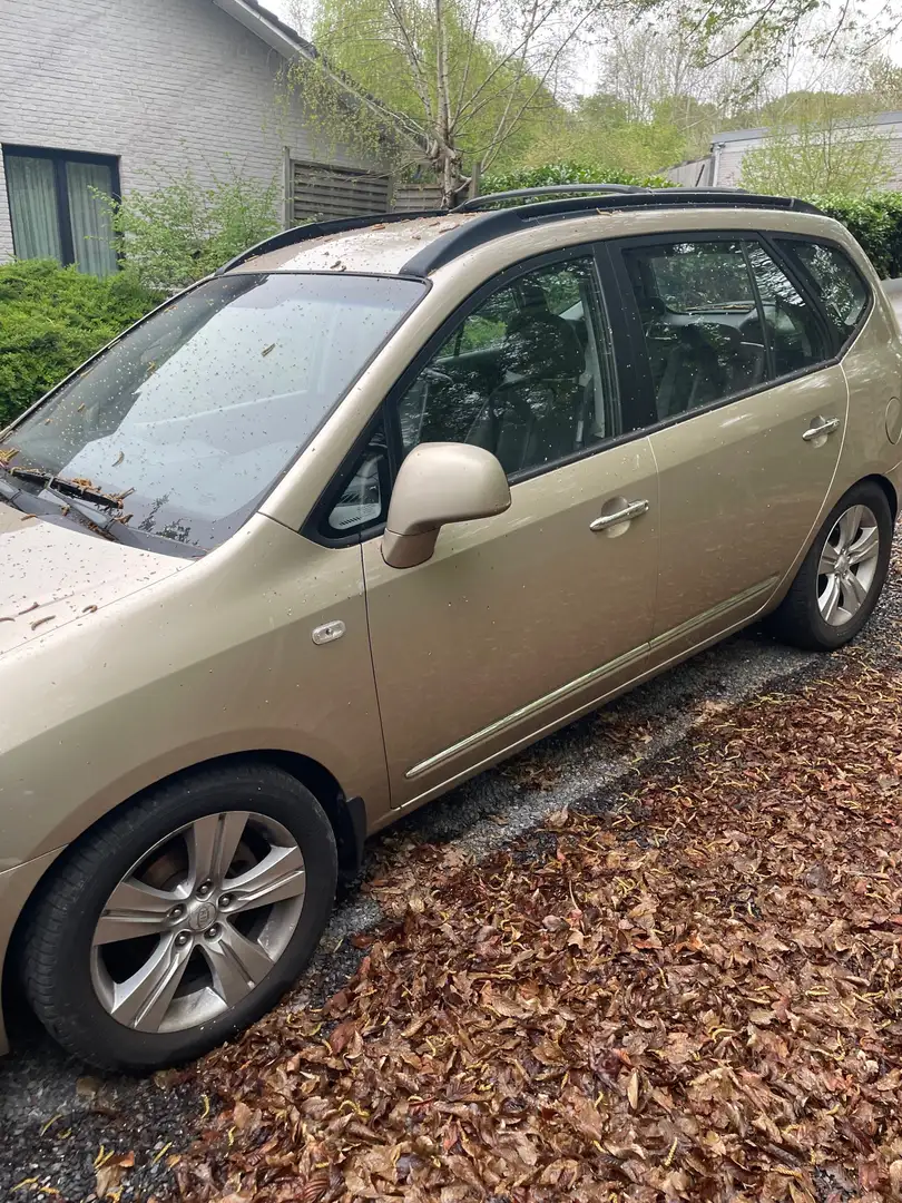 Kia Carens 2.0 CRDi Executive - 1