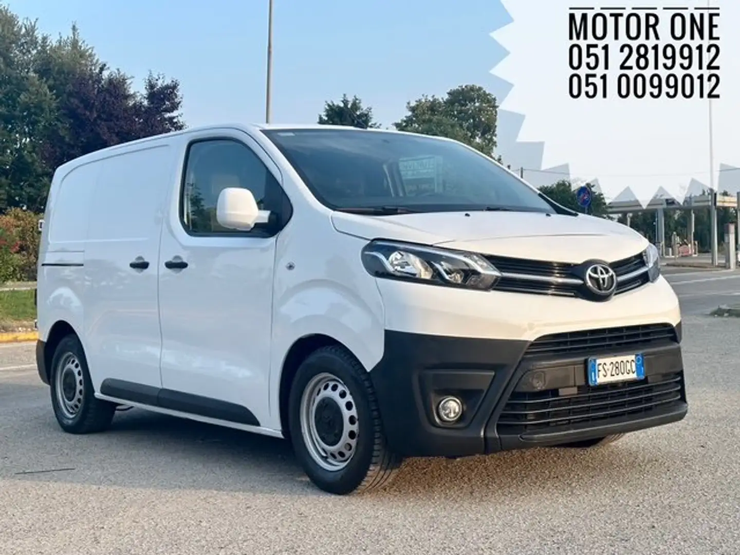 Toyota Proace 1.6D 100Cv  10q Furgone Bianco - 1