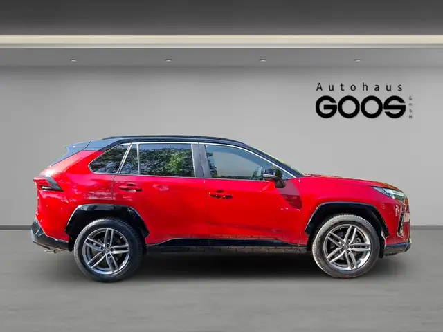 Toyota Rav4 view 6