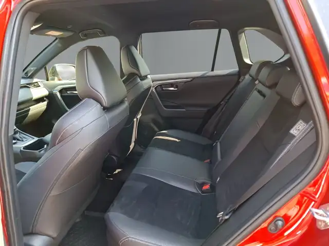 Toyota Rav4 view 11