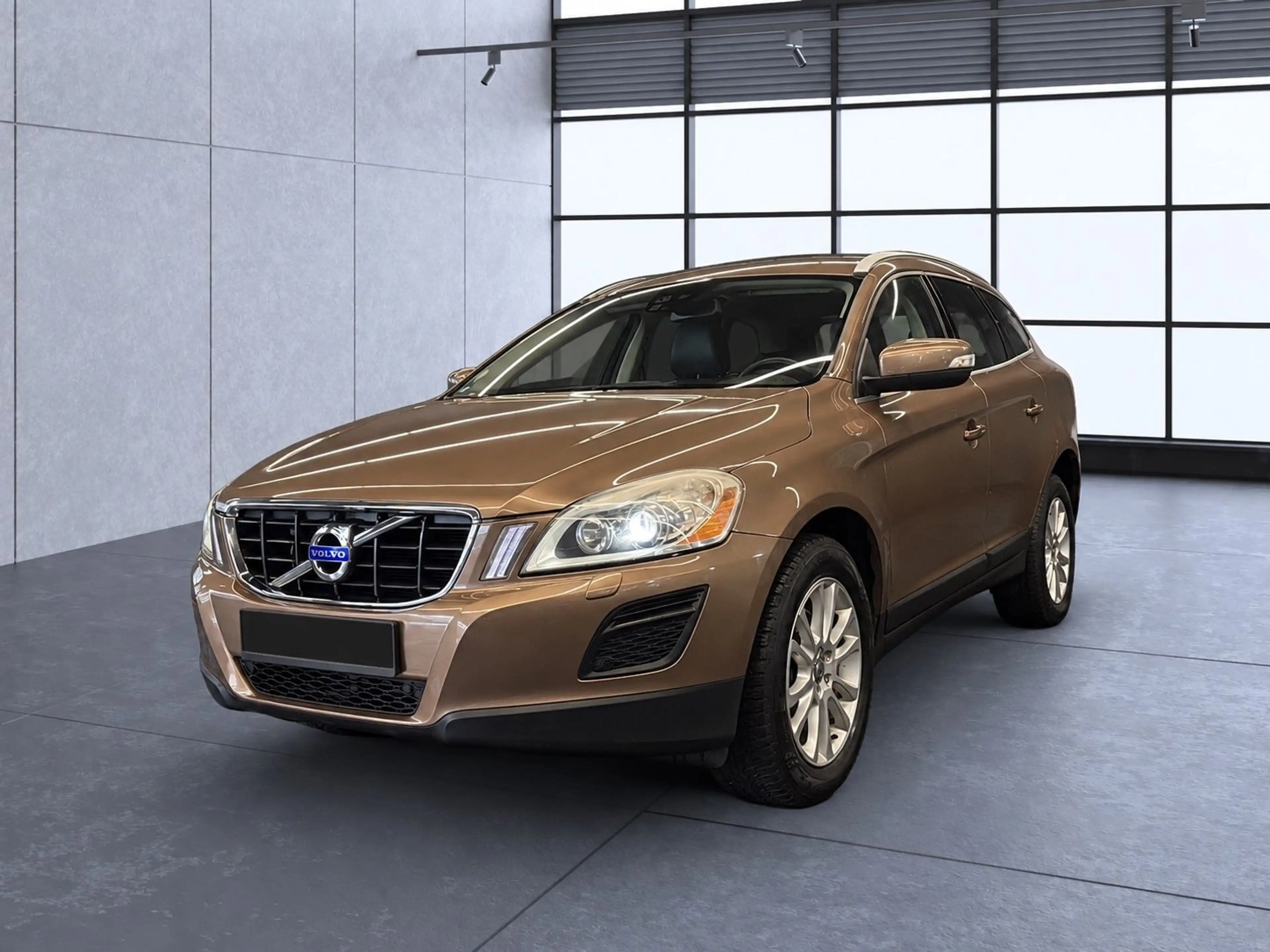 Volvo XC60 D3 Summum 2WD, 1. Hand, Pano, Navi, AHK — photo 2
