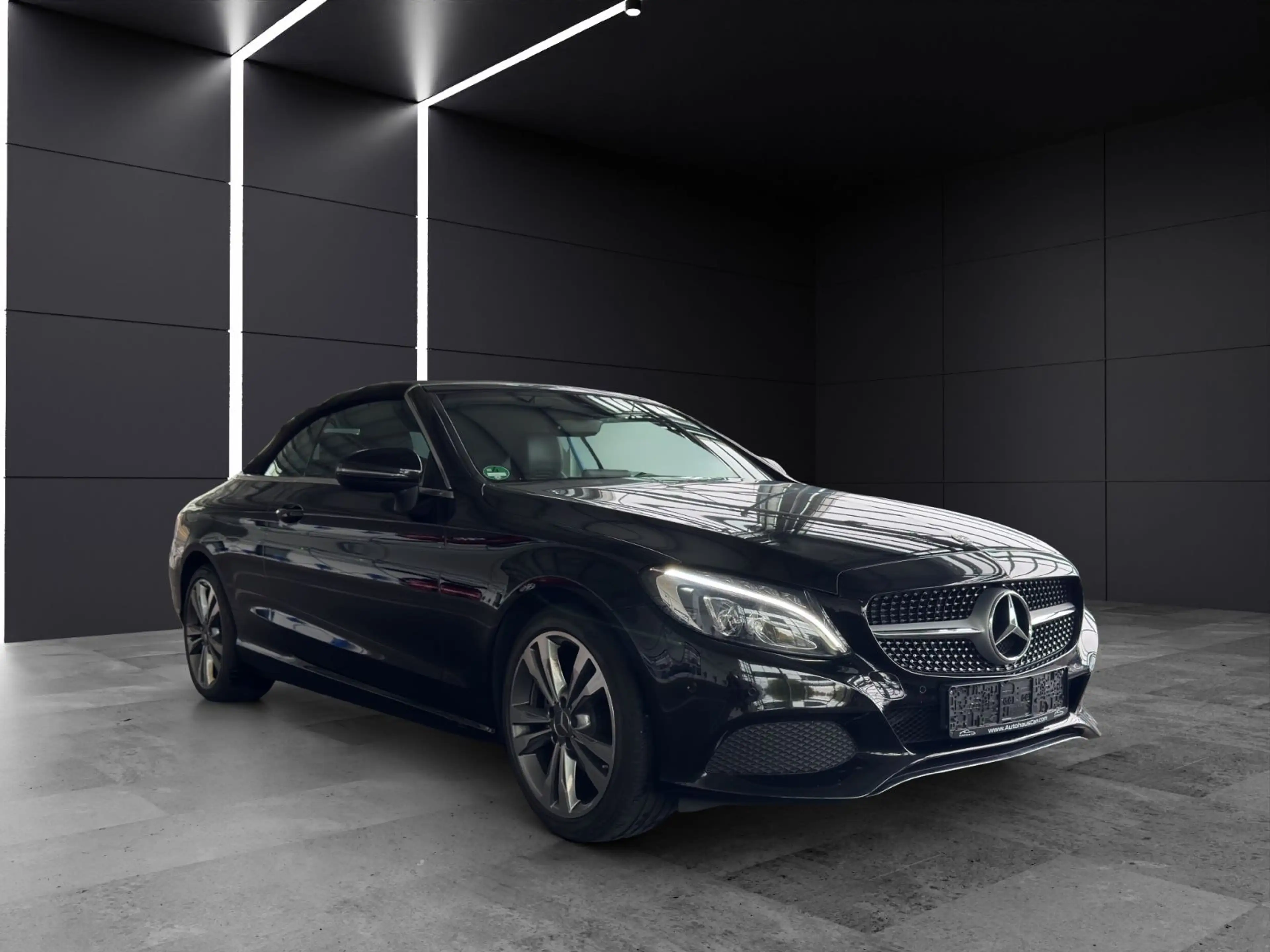 Mercedes-Benz C 200 Cabrio 9G /LEDER/LED/AIRSCARF/18-ALU/ — photo 3