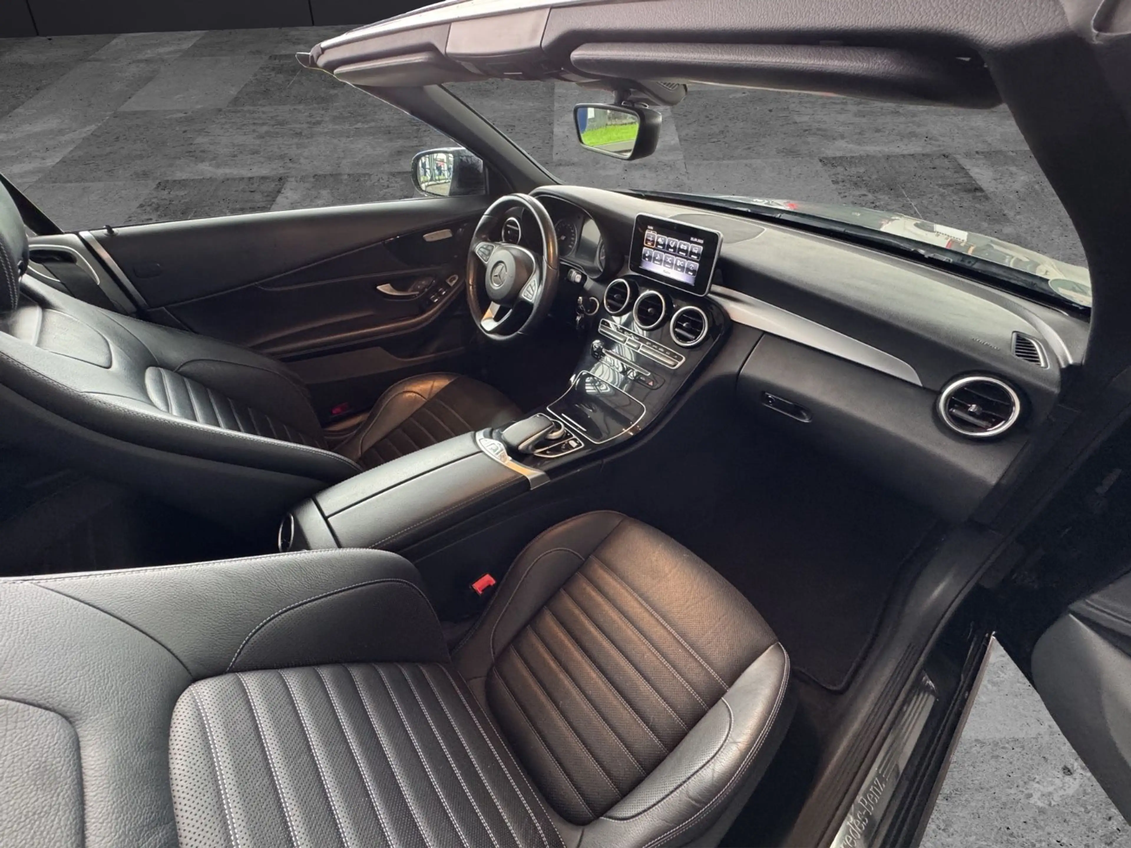 Mercedes-Benz C 200 Cabrio 9G /LEDER/LED/AIRSCARF/18-ALU/ — photo 10