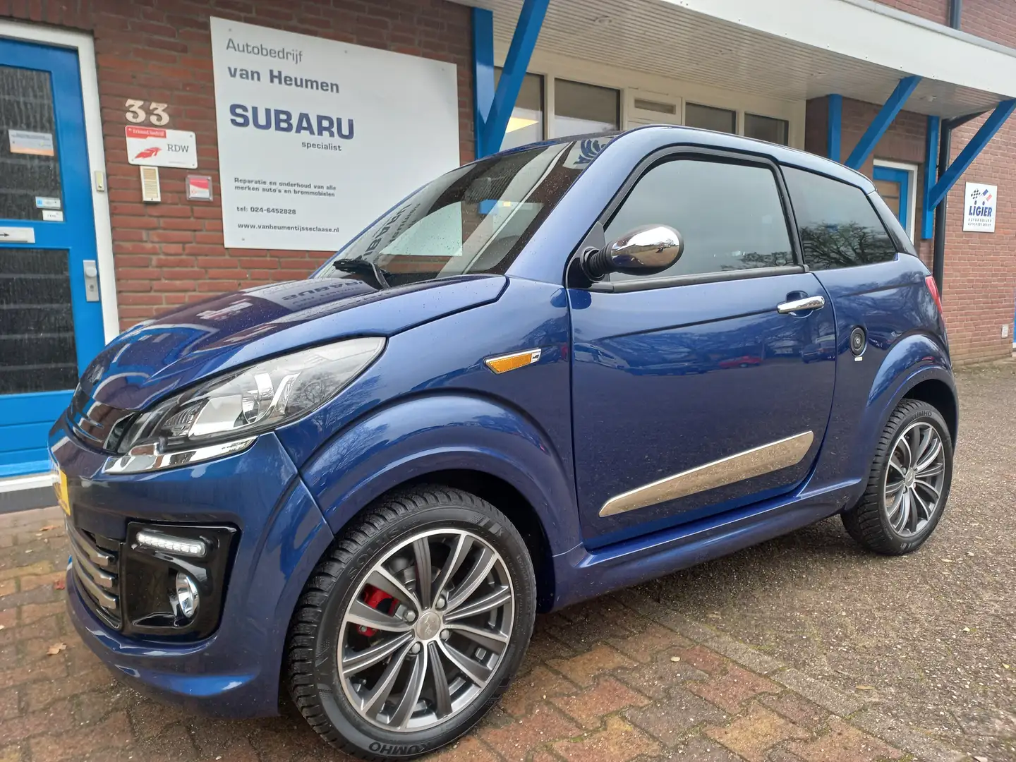 Ligier JS 50 L Elegance DCi Blau - 1