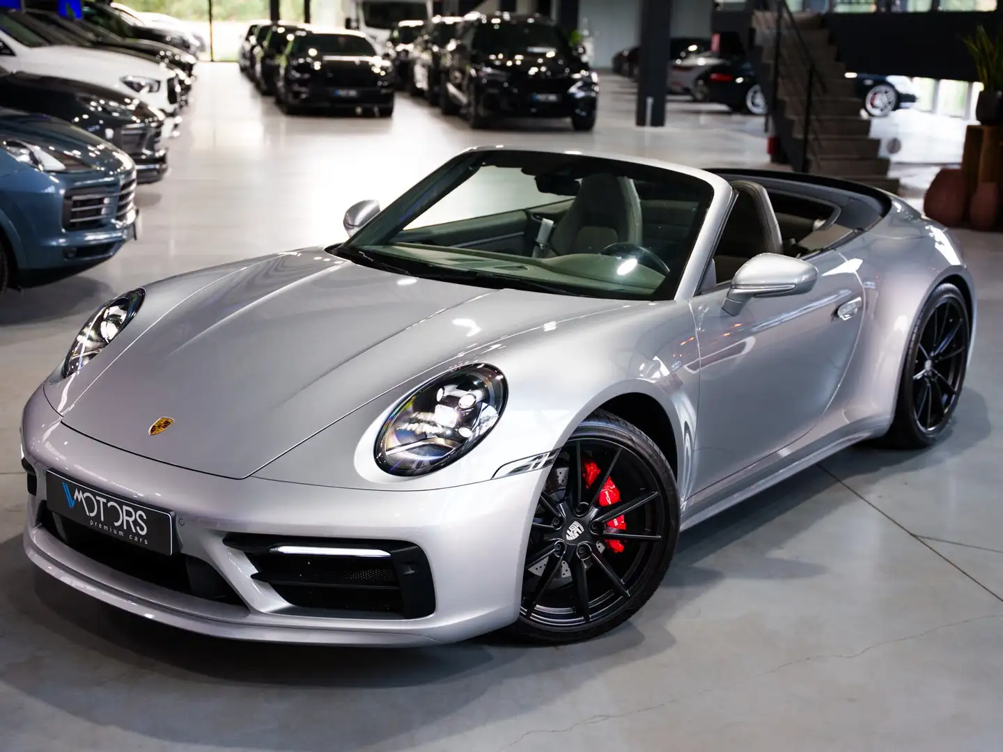 Porsche 992 Carrera 4 Cabriolet 3.0 Turbo PDK (EU6d-TEMP) Argent - 2