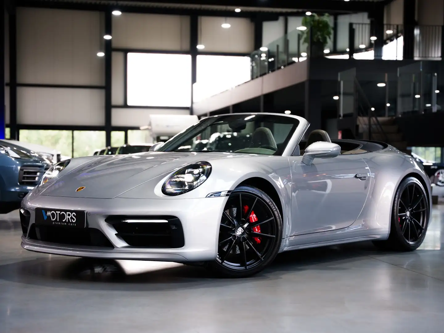 Porsche 992 Carrera 4 Cabriolet 3.0 Turbo PDK (EU6d-TEMP) Argent - 1
