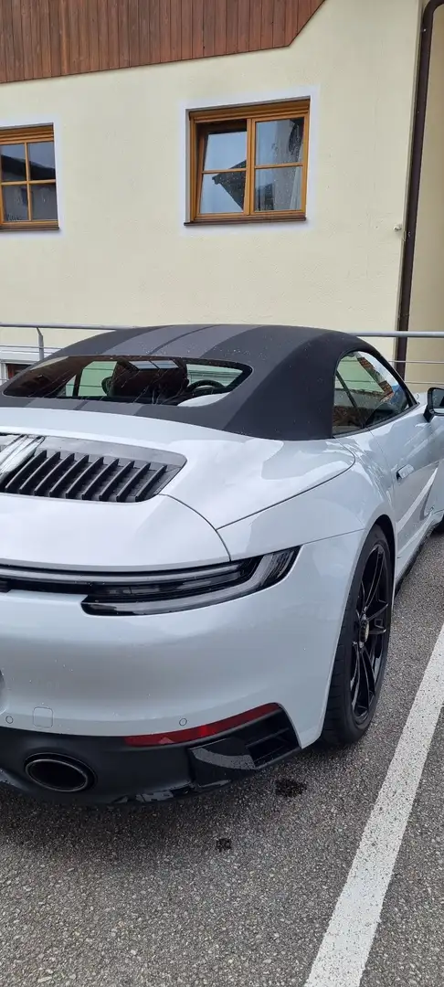 Porsche 992 911 Carrera 4 Cabrio GTS PDK - 2