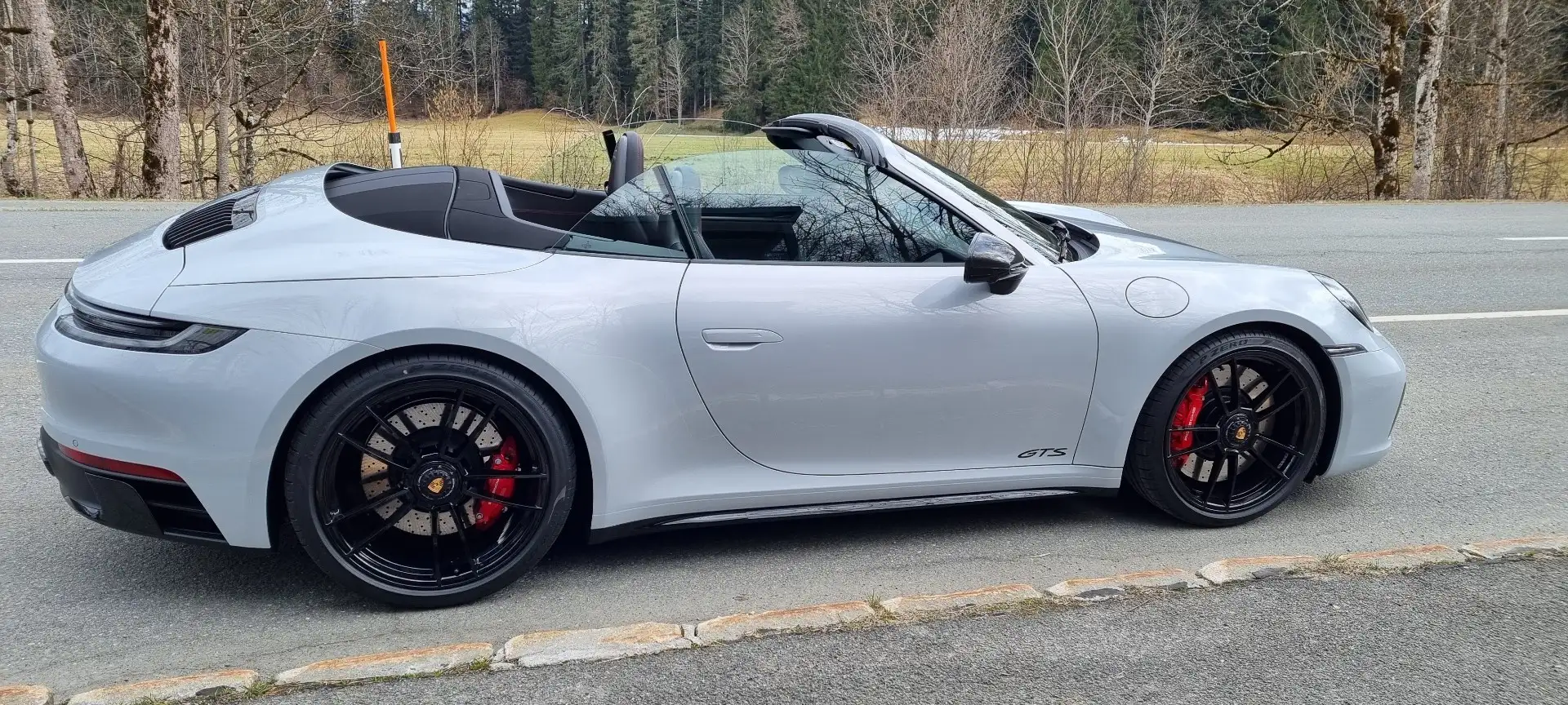Porsche 992 911 Carrera 4 Cabrio GTS PDK - 1