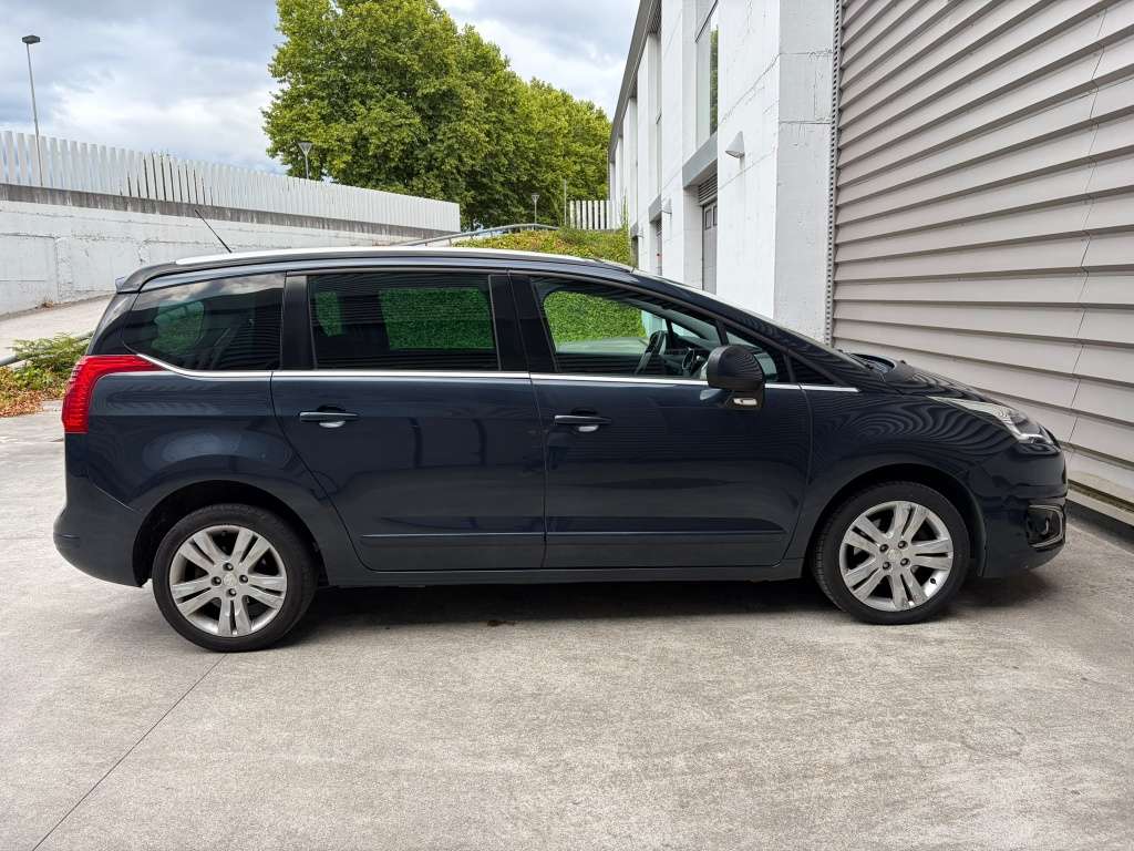 Peugeot 5008 1.6 BlueHDI Allure 7 pl. 120 - foto 1