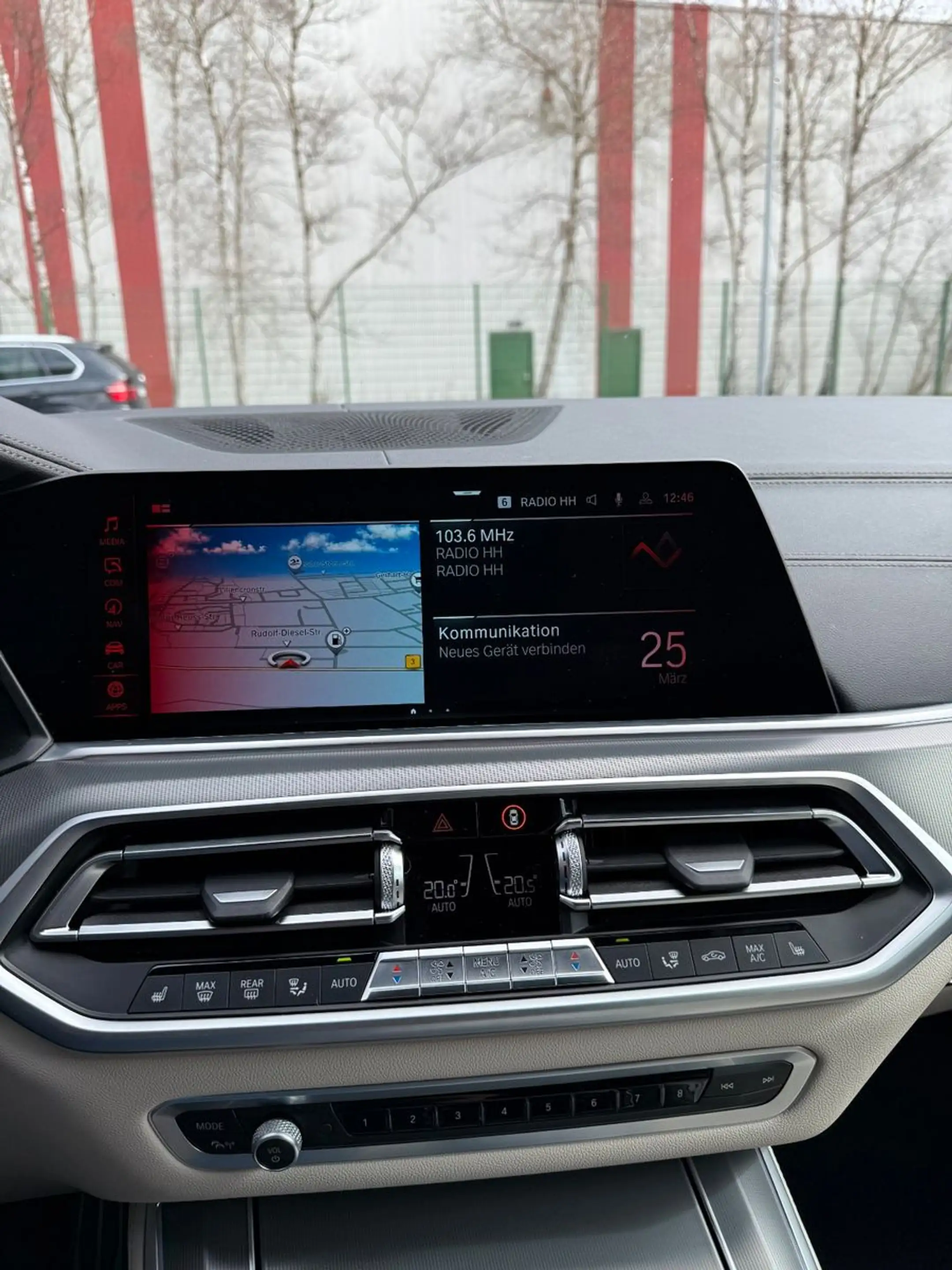 BMW X5 xDrive 40 d M Sport(Pano-Dach/sch.AHK/Head-up — photo 9