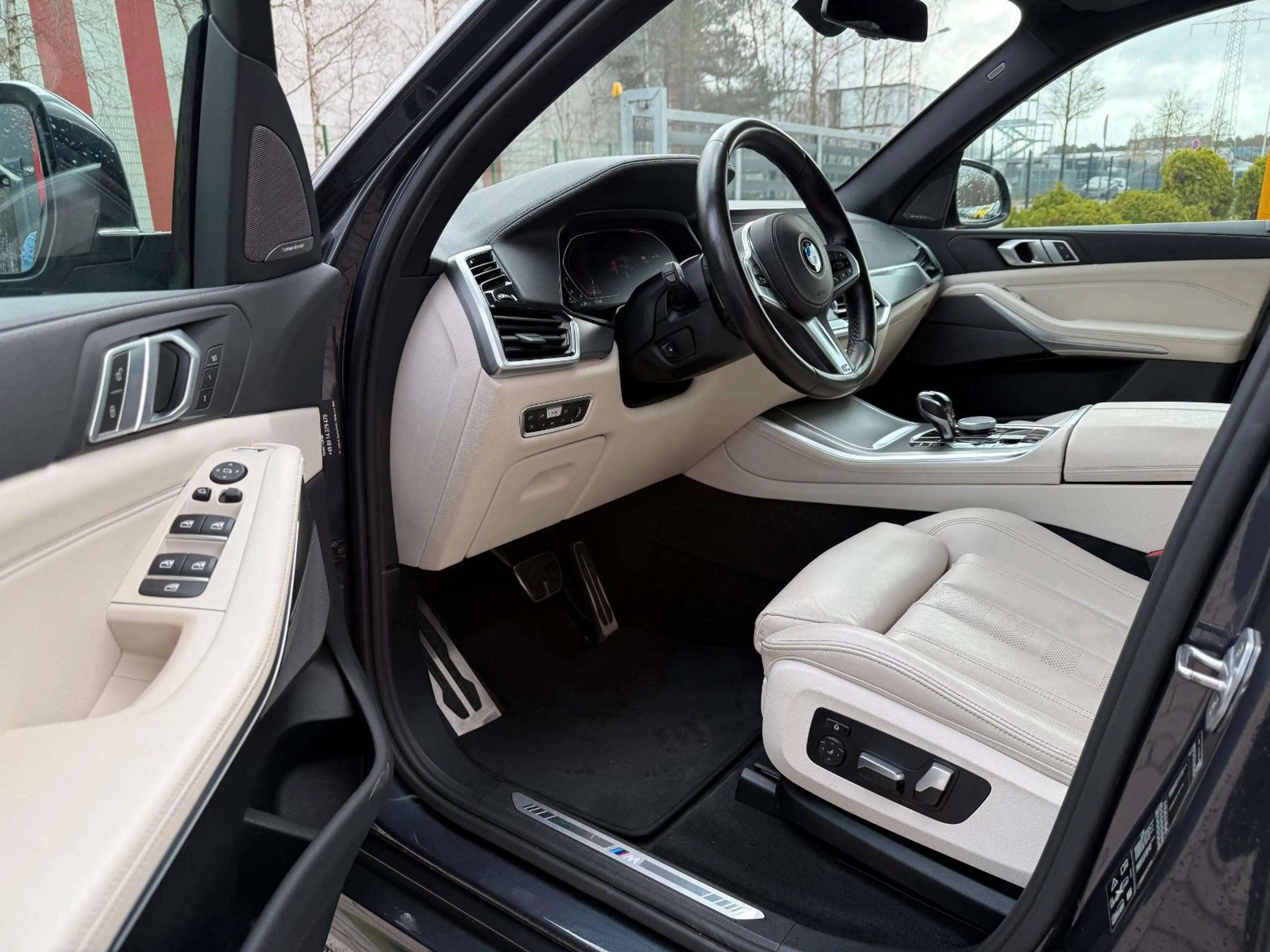 BMW X5 xDrive 40 d M Sport(Pano-Dach/sch.AHK/Head-up — photo 5