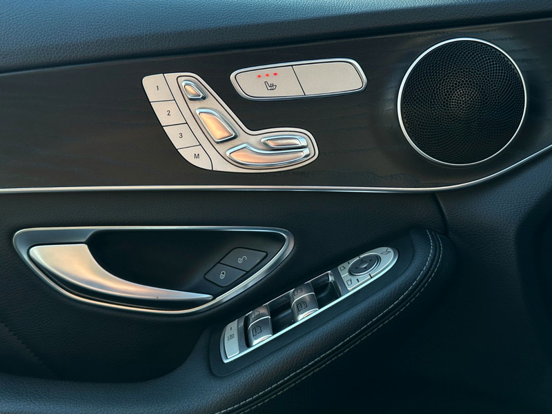 Mercedes-Benz C 400 4M*AMG*MEMORY*COMAND*PANO*SPUR*ACC+*360° — photo 15