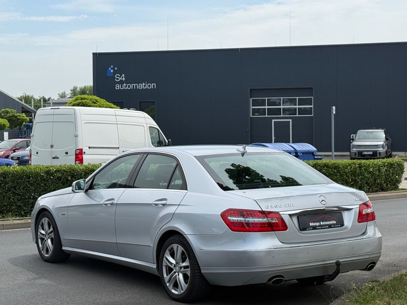 Mercedes-Benz E 350 E Limousine CDI BlueEfficiency 4Matic — photo 3
