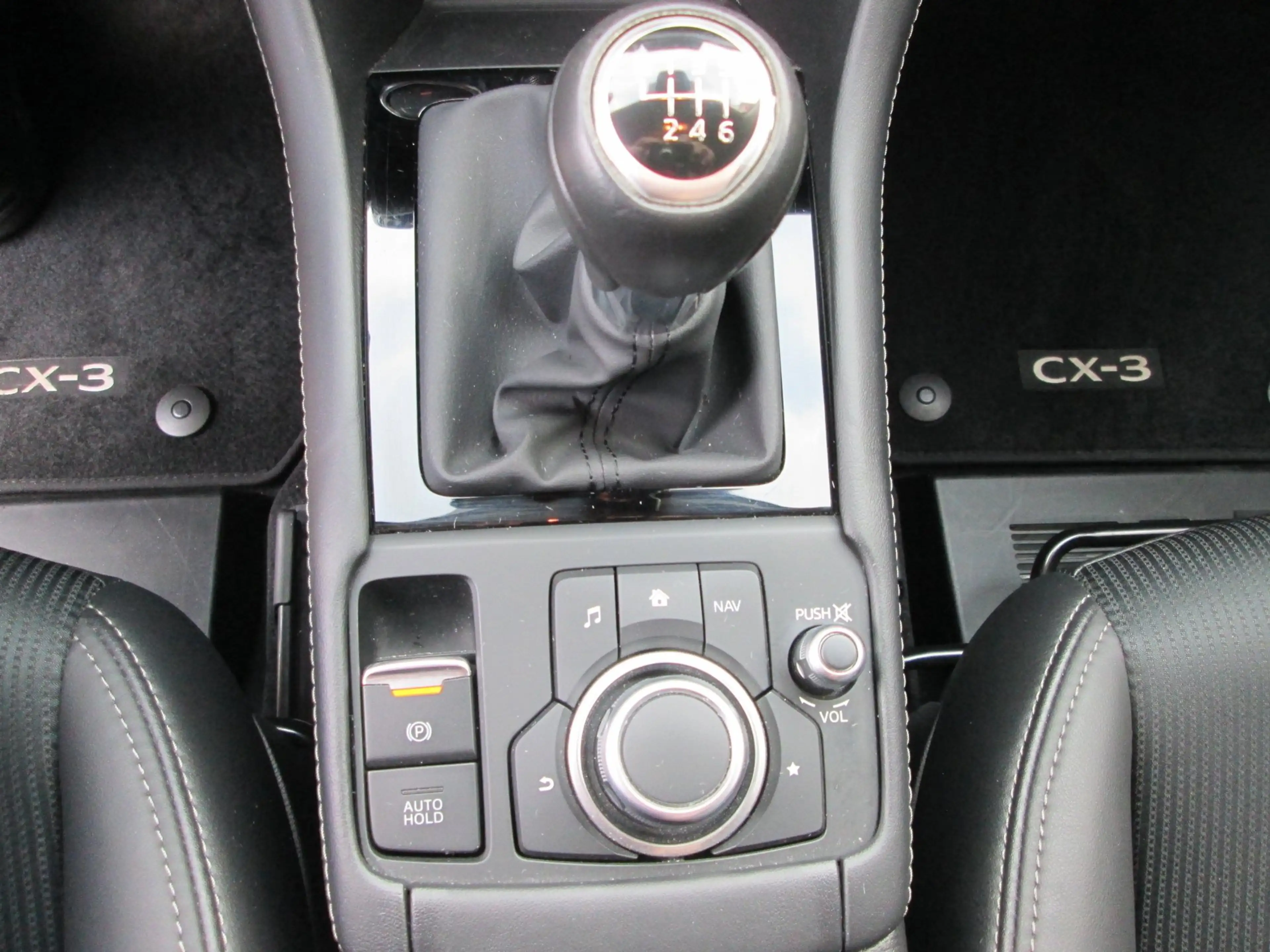 Mazda CX-3 2.0 SkyActiv-G 121 Luxury/ trekhaak / carplay — photo 13