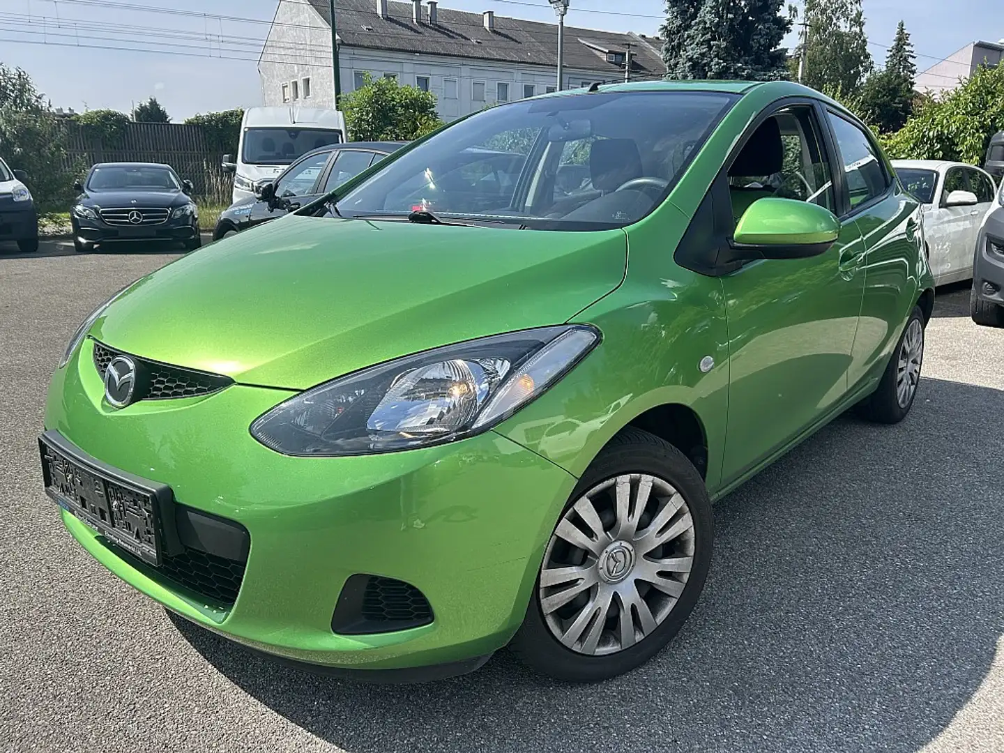 Mazda 2 Mazda2 1,3i CE / Klima Vert - 1