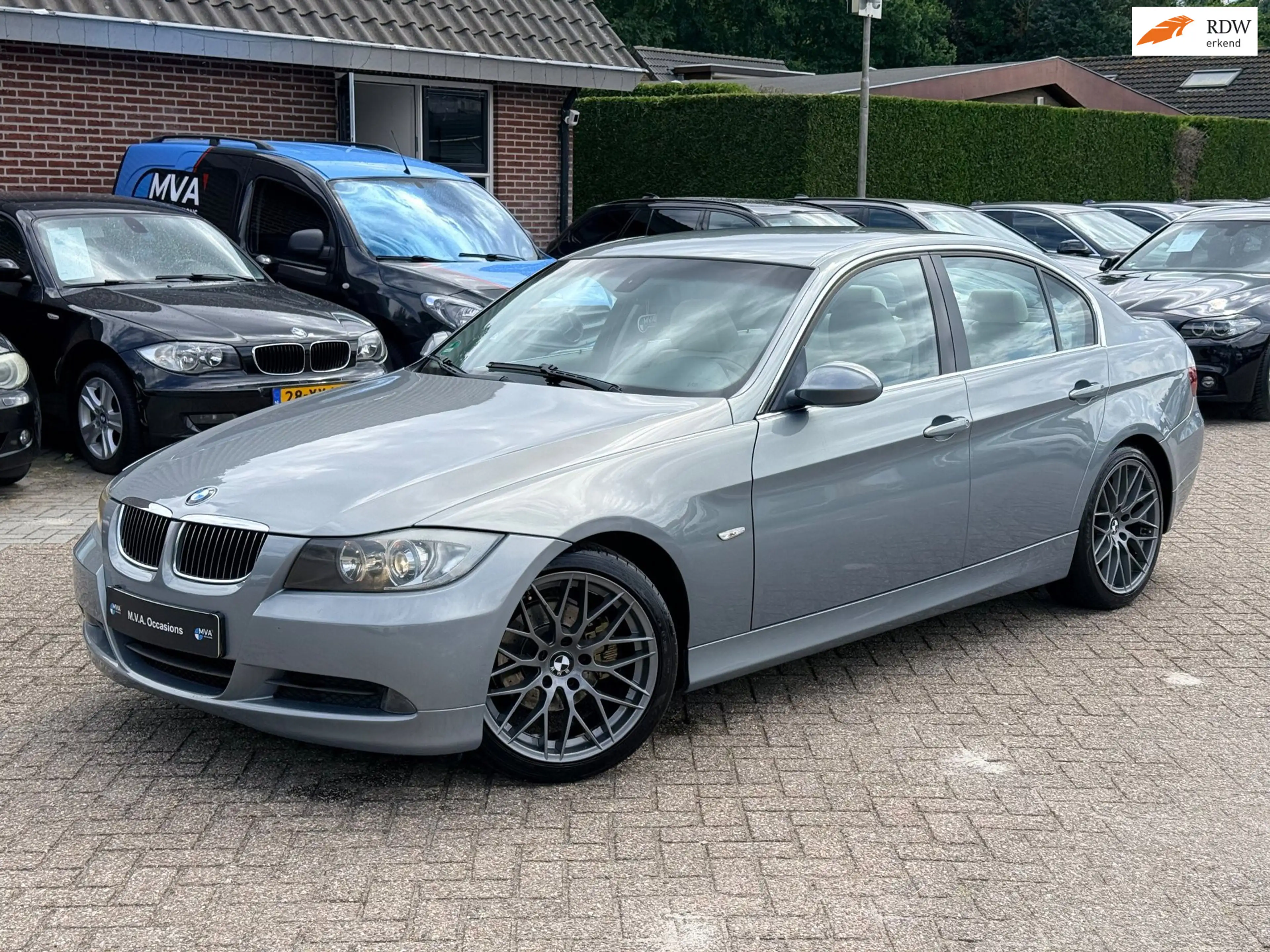 BMW 325 3-serie 325i High Executive|6-cilinder|Xenon|Leder