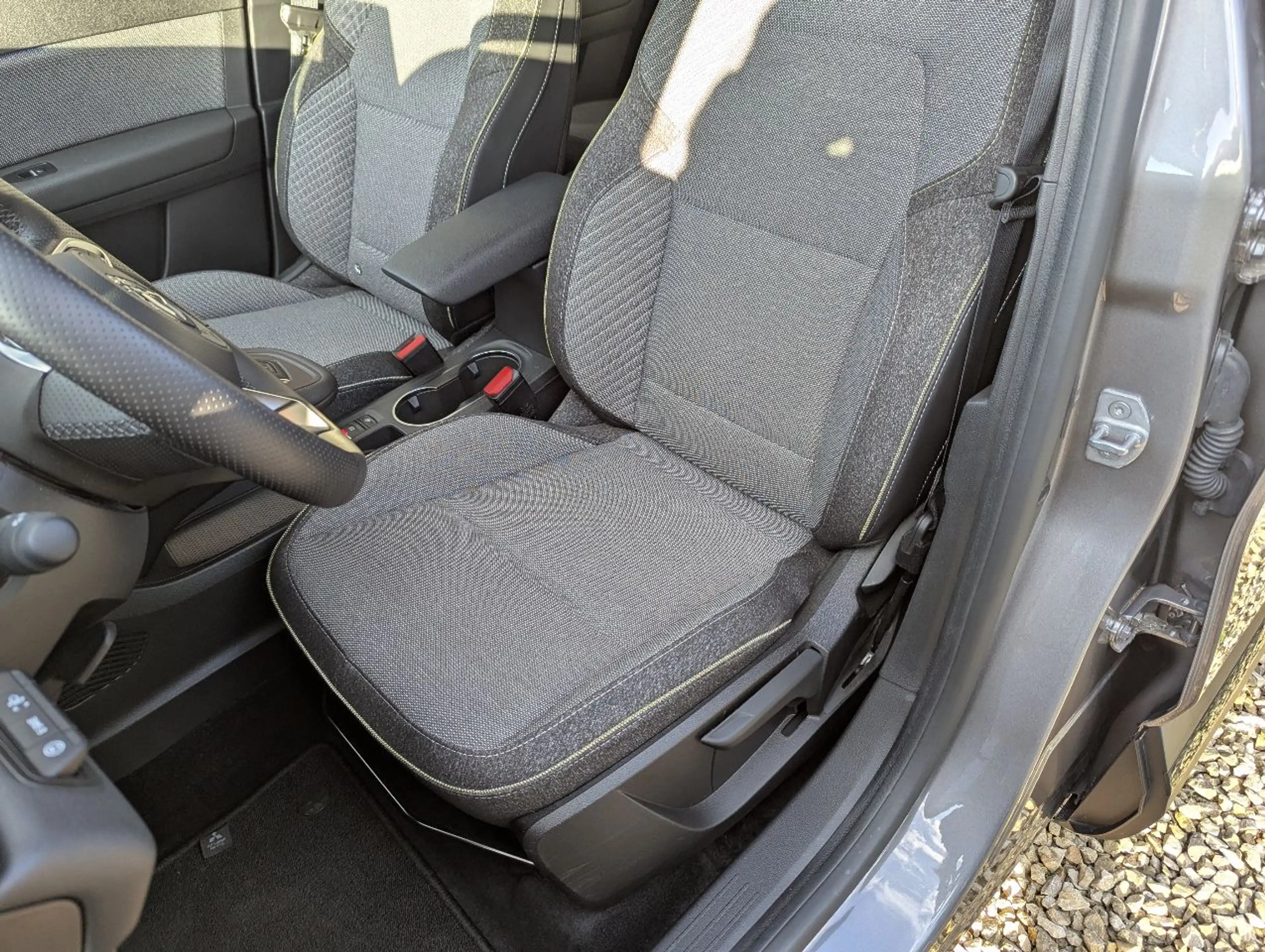 Mitsubishi ASX EDITION 1.8 Hybrid — photo 11