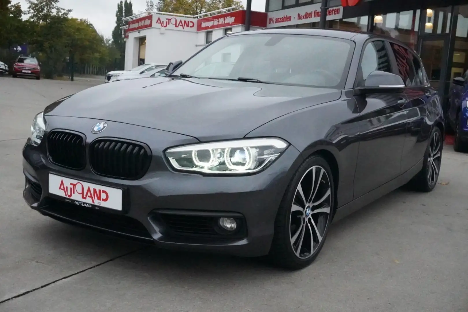 BMW 120 120i Advantage Aut. LED Sitzheizung Tempomat AHK Gris - 1
