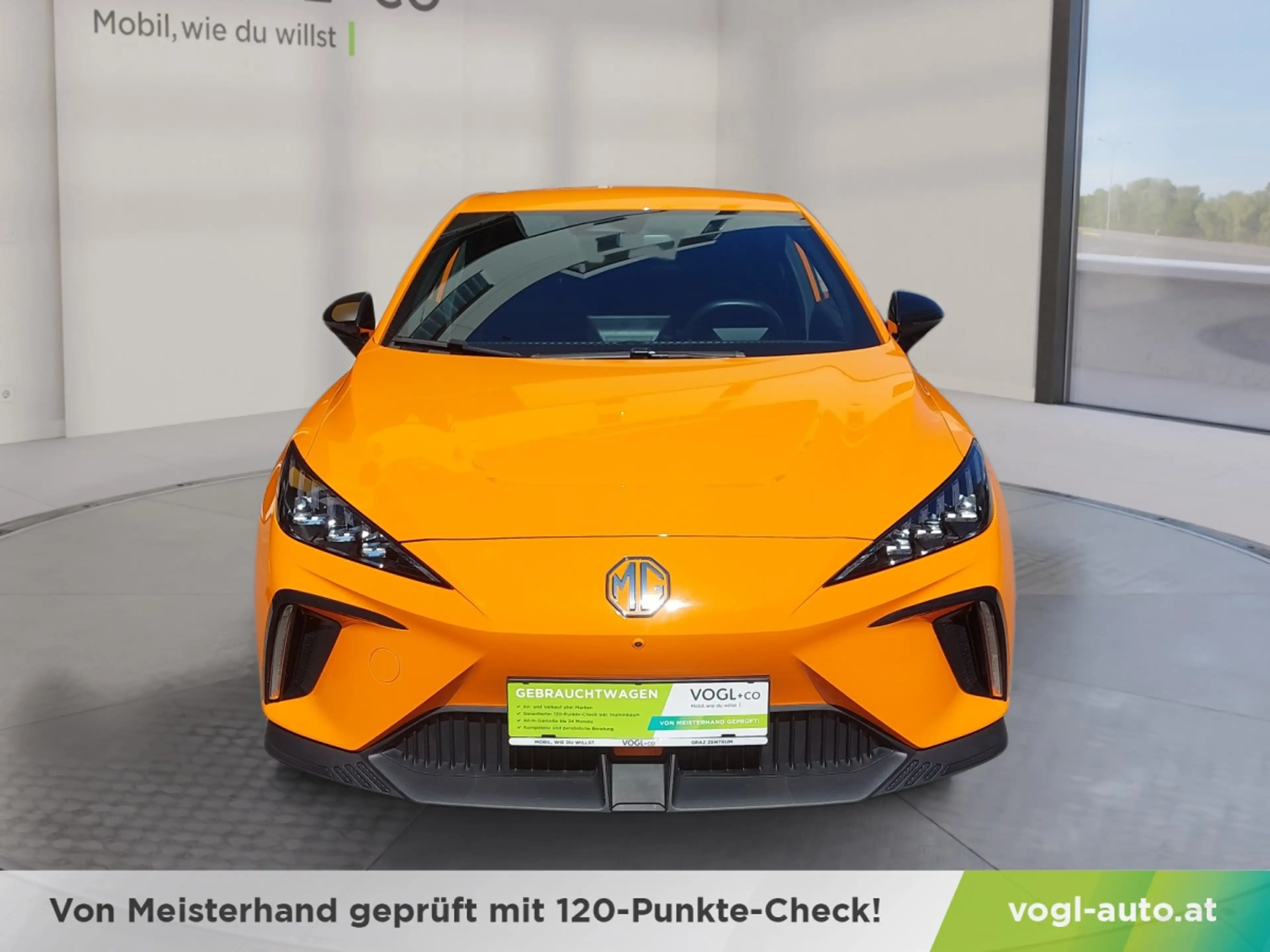 MG MG4 MG4 EV 64kWh Luxury — photo 6