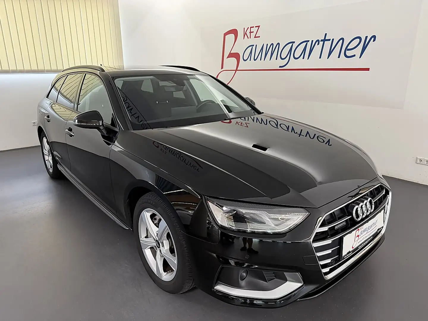 Audi A4 Avant 40TDI quattro advanced S-tronic *Standhei... Schwarz - 1